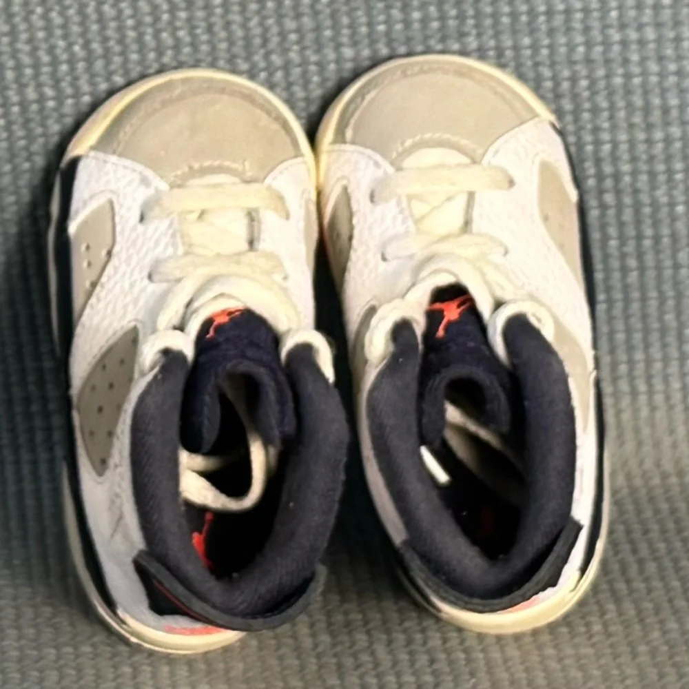 Nike Air Jordan Retro 6‎ Tinker White Infrared Shoes 384667-104 Toddler Size 4C